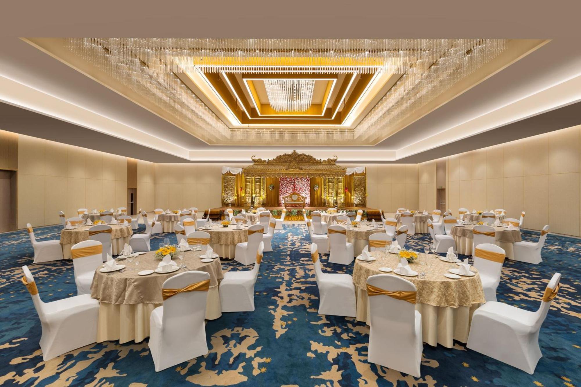Courtyard By Marriott Tiruchirappalli Екстериор снимка