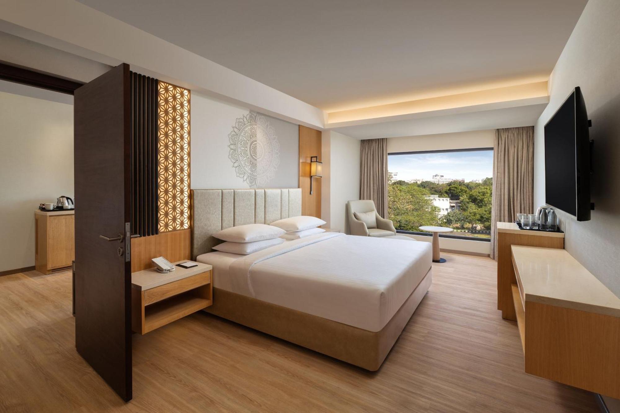 Courtyard By Marriott Tiruchirappalli Екстериор снимка