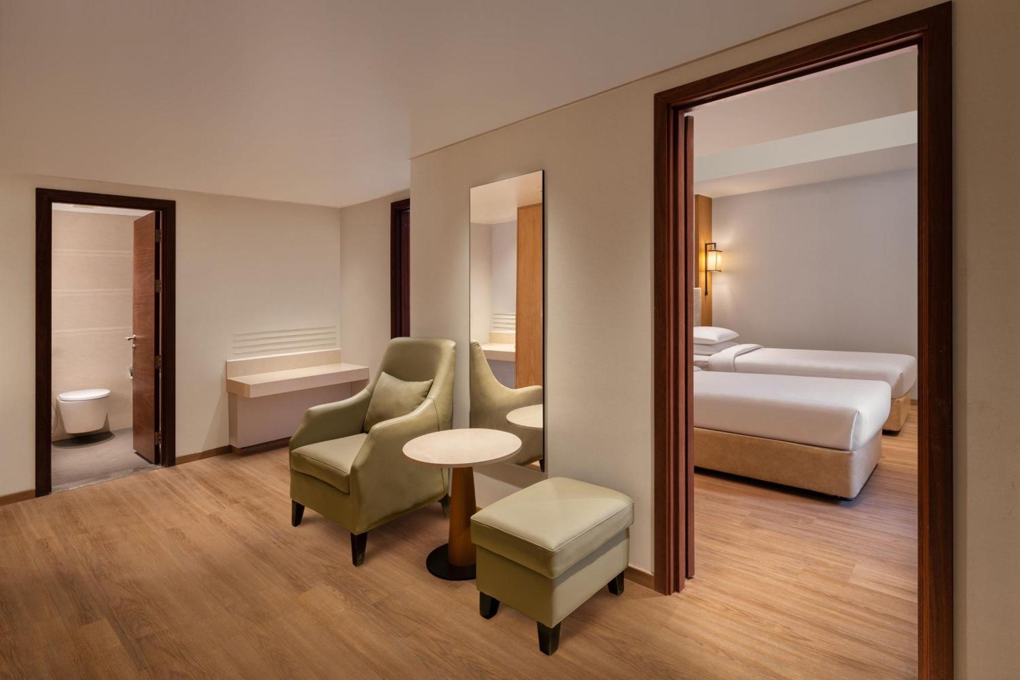 Courtyard By Marriott Tiruchirappalli Екстериор снимка