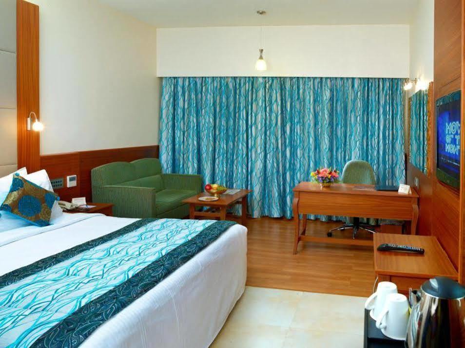 Courtyard By Marriott Tiruchirappalli Екстериор снимка